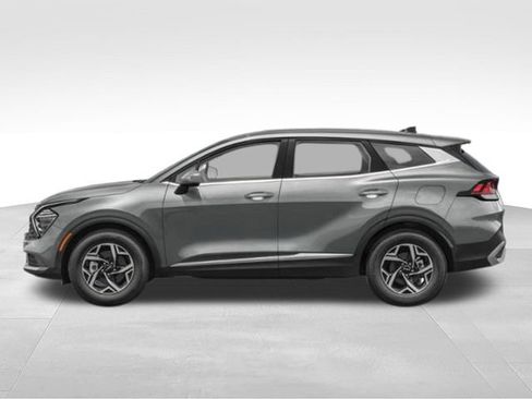 Used 2025 Kia Sportage LX FWD image 31