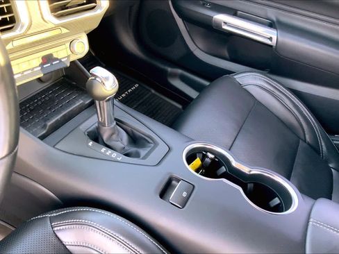 Used 2024 Ford Mustang Premium image 13