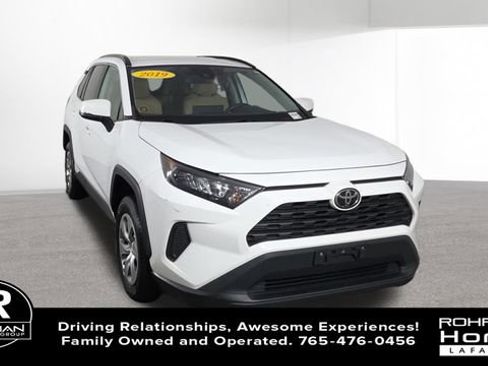 Used 2019 Toyota RAV4 LE w/ All Weather Liner Package FWD image 3