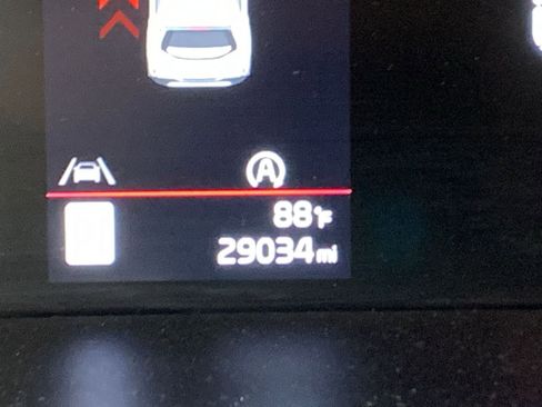 Used 2025 Kia Soul LX w/ LX Technology Package image 9