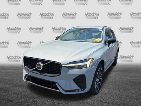 Used 2024 Volvo XC60 B5 Plus AWD/4WD image 7