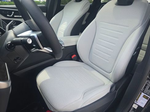 Certified 2026 Mercedes-Benz GLC 300 4MATIC image 26
