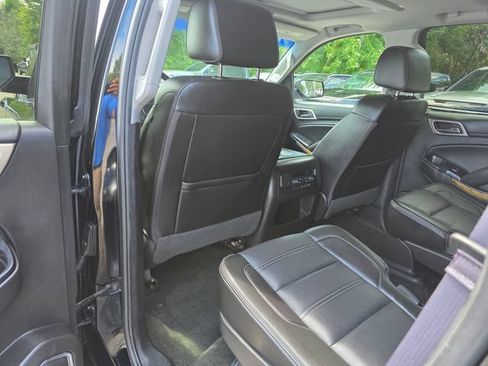Used 2017 GMC Yukon Denali w/ Open Road Package AWD/4WD image 22
