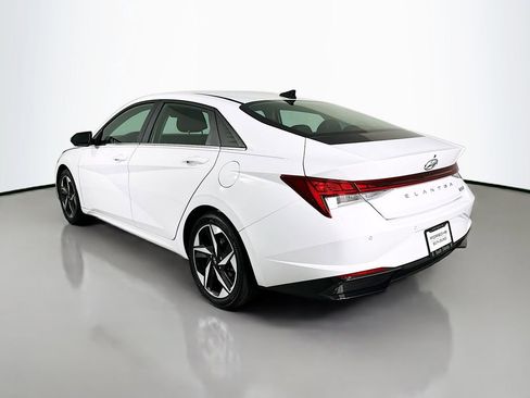 Used 2023 Hyundai Elantra Limited w/ Cargo Package FWD image 3