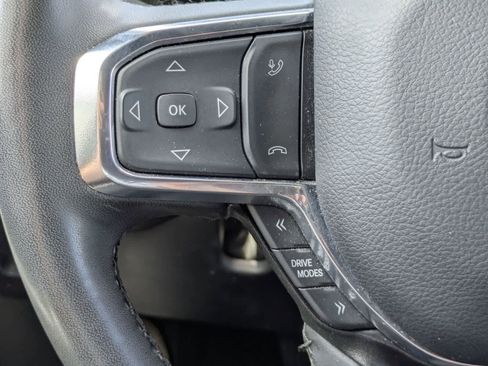 Used 2025 RAM 1500 Laramie AWD/4WD image 8
