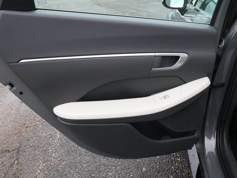 Used 2023 Hyundai Sonata SEL w/ Convenience Package FWD image 25