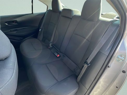 Used 2025 Toyota Corolla LE FWD image 12