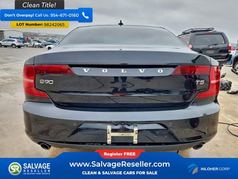 Used 2018 Volvo S90 T5 Momentum w/ Convenience Package image 8