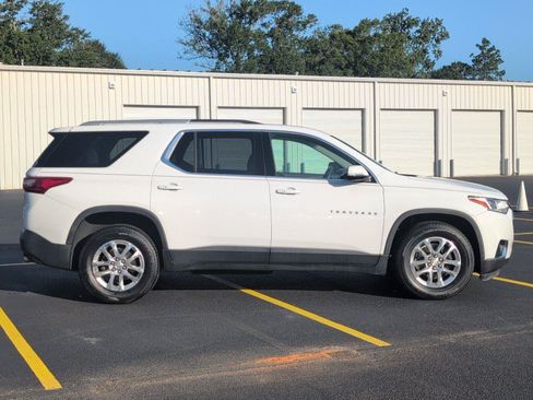 Used 2018 Chevrolet Traverse LT FWD image 8