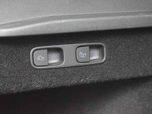 Used 2023 Tesla Model Y Long Range image 12