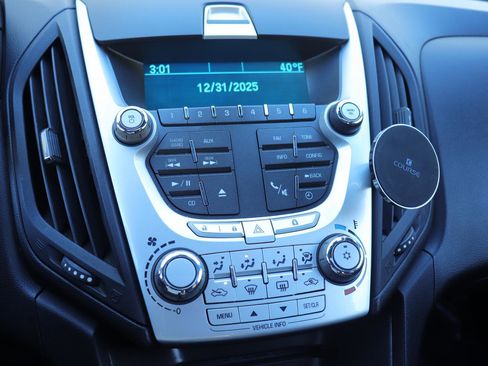 Used 2011 Chevrolet Equinox LT w/ Driver Convenience Package image 28