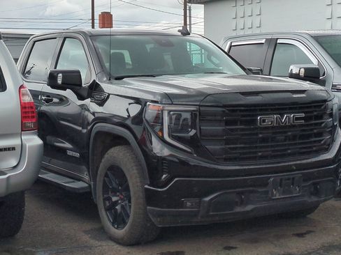 Used 2024 GMC Sierra 1500 Elevation w/ Elevation Premium Package AWD/4WD image 2