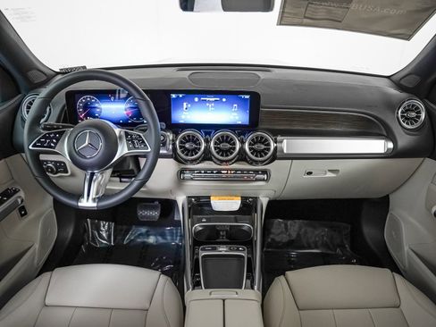 New 2026 Mercedes-Benz GLB 250 250 image 12