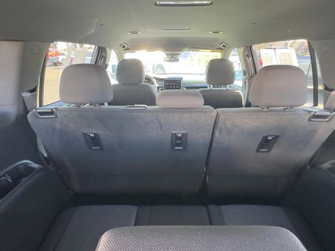 Used 2025 GMC Acadia Elevation image 8