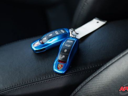 Used 2017 Porsche 718 Cayman S image 82