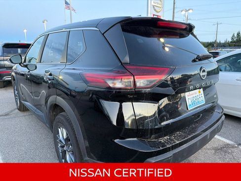 Certified 2026 Nissan Rogue SV AWD/4WD image 12