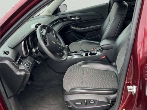 Used 2016 Chevrolet Malibu LT w/ Power Convenience Package FWD image 17