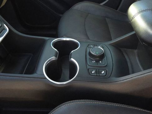 Used 2021 GMC Terrain SLT image 24