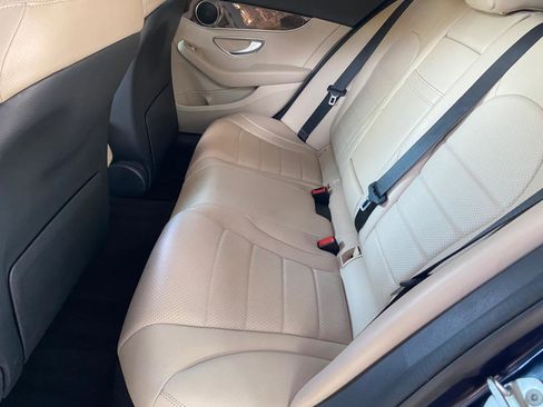 Used 2018 Mercedes-Benz C 300 Sedan image 34