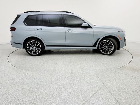 Used 2024 BMW X7 xDrive40i w/ M Sport Package image 4