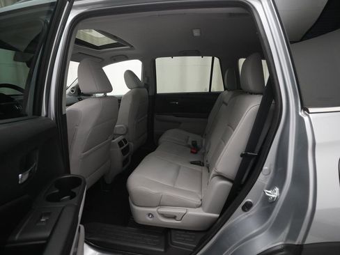 Certified 2022 Honda Pilot Special Edition image 16