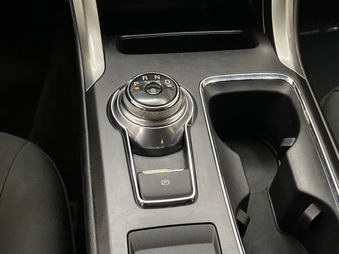 Used 2018 Ford Fusion SE w/ Fusion SE Technology Package image 20