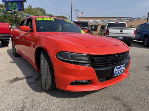 Used 2018 Dodge Charger GT AWD/4WD image 3