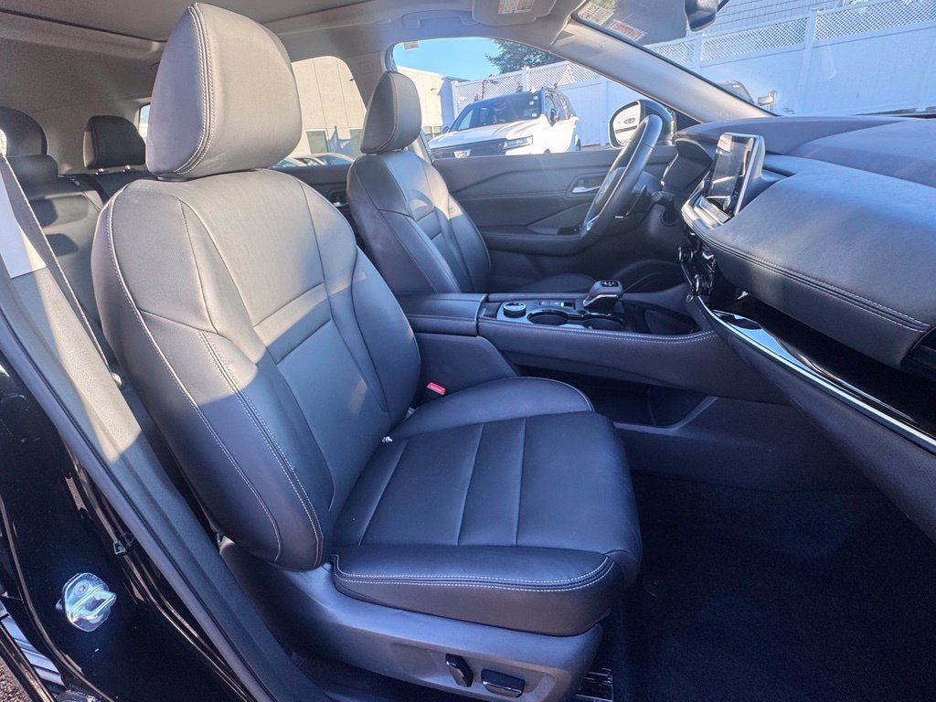 Used 2023 Nissan Rogue SL AWD/4WD image 19
