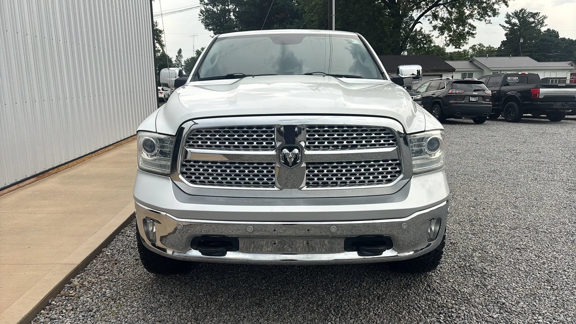 Used 2014 RAM 1500 Laramie w/ Convenience Group AWD/4WD image 11