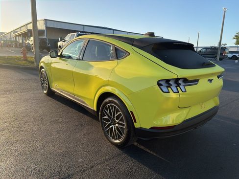 Used 2025 Ford Mustang Mach-E Premium image 8