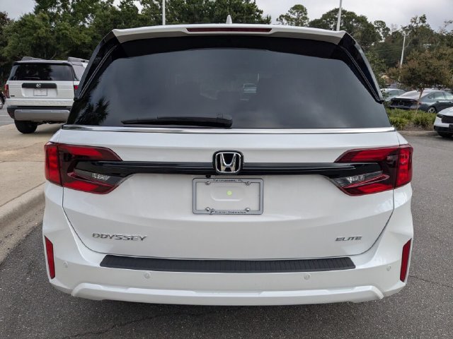 New 2027 Honda Odyssey Elite image 7