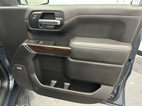 Used 2019 GMC Sierra 1500 SLT w/ SLT Premium Plus Package AWD/4WD image 16