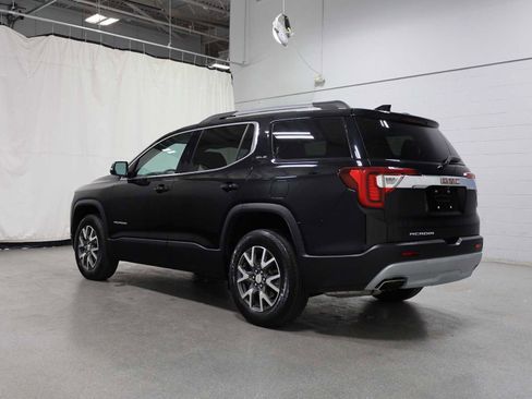 Used 2023 GMC Acadia SLE w/ Driver Convenience Package FWD image 3