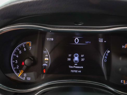 Used 2021 Jeep Grand Cherokee Limited image 15