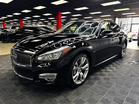 Used 2015 INFINITI Q70 L 3.7 w/ Deluxe Touring Package image 6