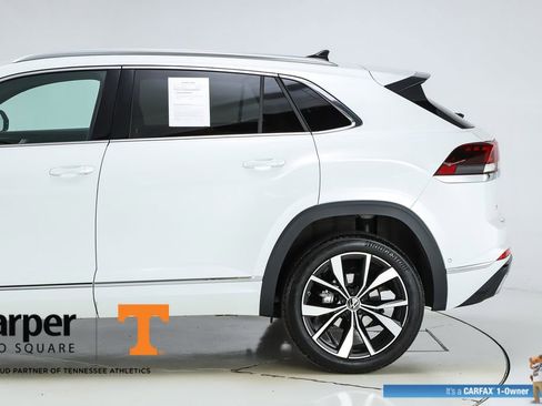 Used 2025 Volkswagen Atlas Cross Sport SEL Premium R-Line AWD/4WD image 4