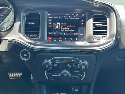 Certified 2019 Dodge Charger Scat Pack w/ Dynamics Package RWD image 16