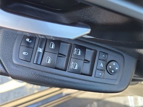 Certified 2022 RAM 1500 Big Horn image 13