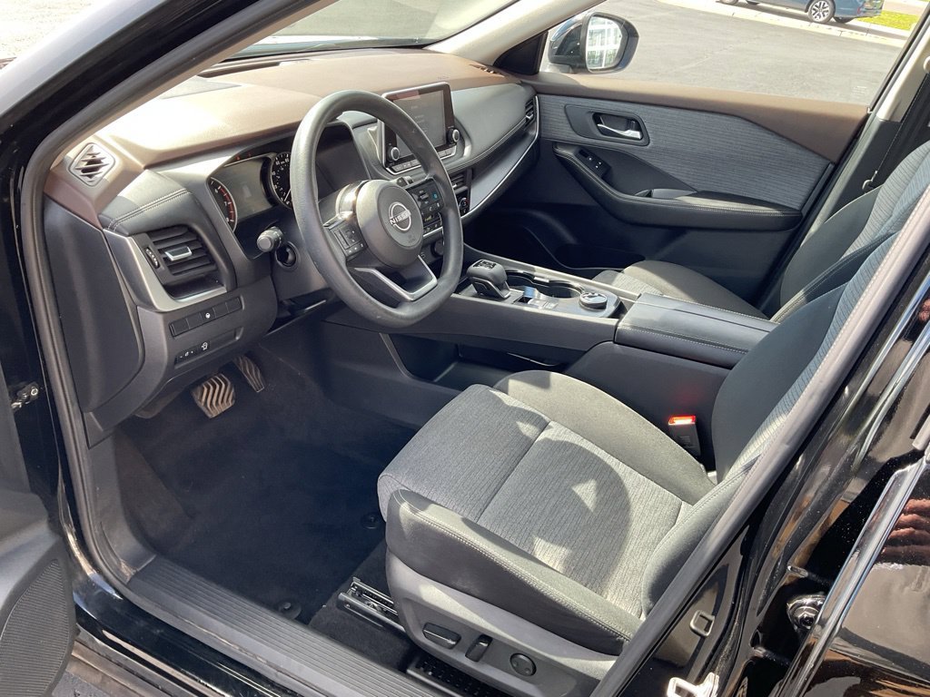 Used 2023 Nissan Rogue SV AWD/4WD image 10