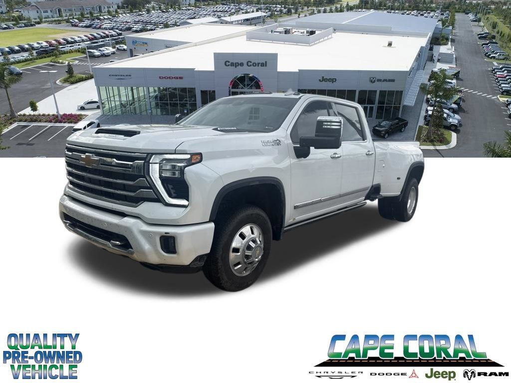 Used 2025 Chevrolet Silverado 3500 High Country w/ High Country Premium Package AWD/4WD image 1