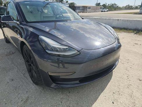 Used 2020 Tesla Model 3 Performance image 3