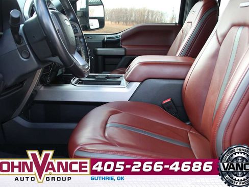 Used 2022 Ford F350 Platinum image 26