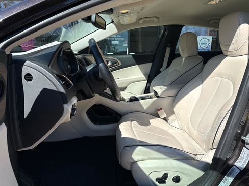 Used 2015 Chrysler 200 C w/ Navigation & Sound Group I image 9