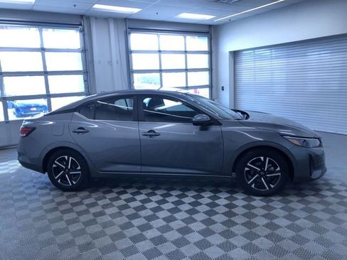 Used 2024 Nissan Sentra SV image 35
