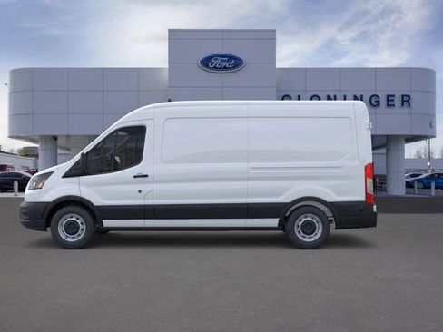 New 2026 Ford Transit 250 148 Medium Roof w/ Load Area Protection Package RWD image 4