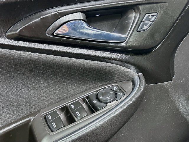 Used 2016 Chevrolet Malibu LT FWD image 16