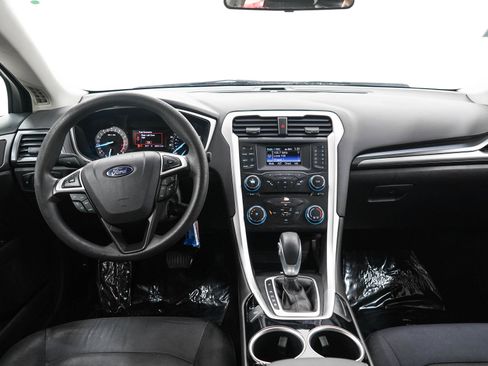 Used 2013 Ford Fusion SE FWD image 14