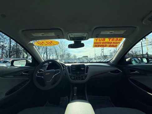 Used 2020 Chevrolet Malibu LS image 16
