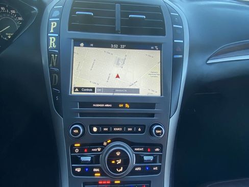 Used 2017 Lincoln MKZ Black Label image 18