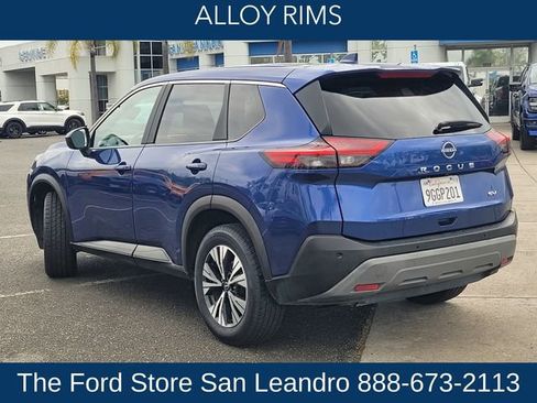 Used 2023 Nissan Rogue SV FWD image 7